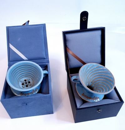 Phễu lọc cà phê Next Wave sứ cao cấp Brewista Dripper - màu xanh ngọc ( Kèm hộp đựng )